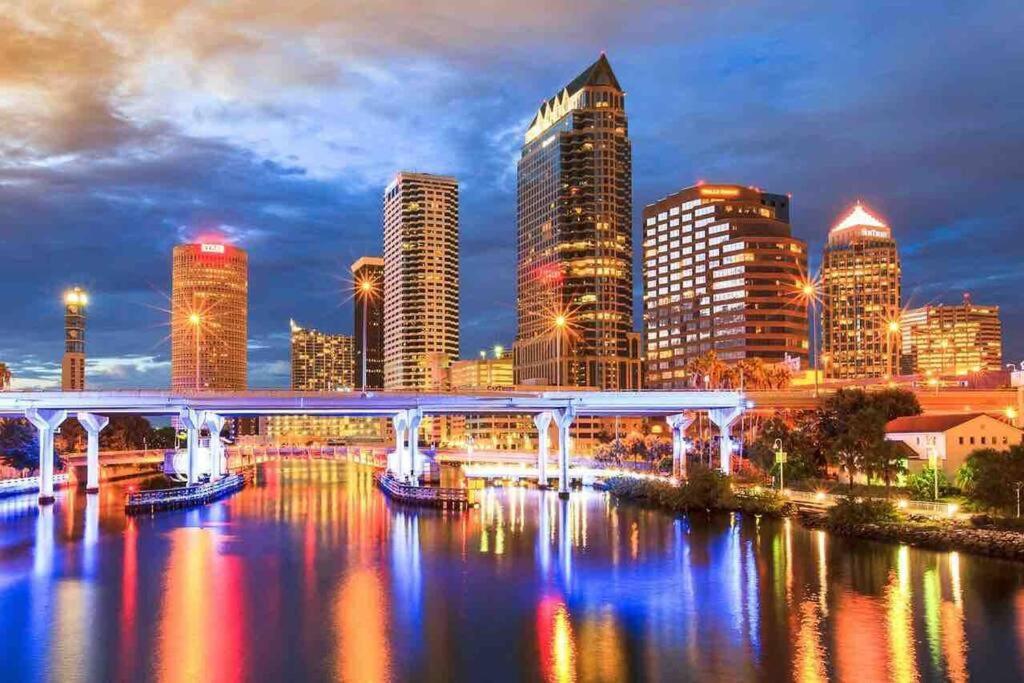 The Little Paris Suite Tampa Zewnętrze zdjęcie