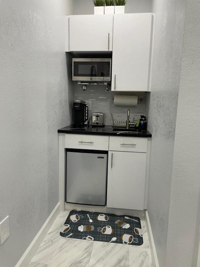 The Little Paris Suite Tampa Zewnętrze zdjęcie