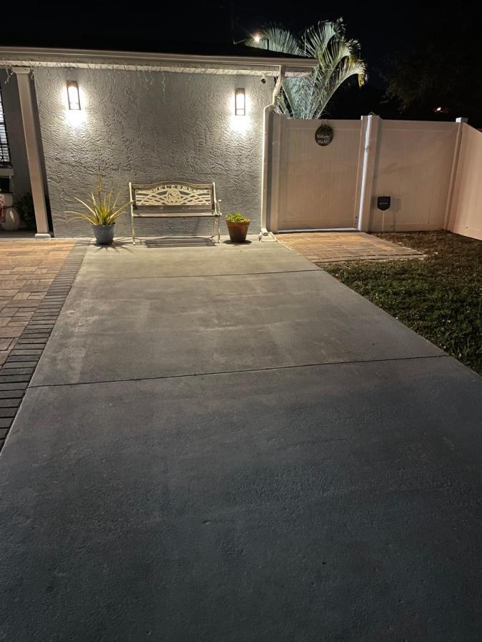 The Little Paris Suite Tampa Zewnętrze zdjęcie